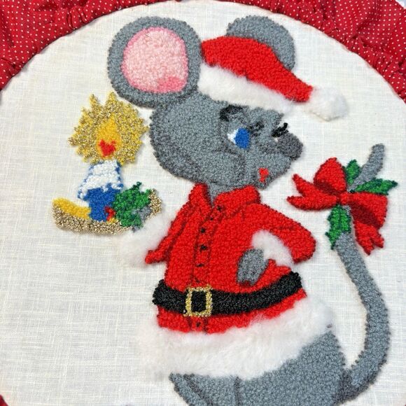 Vintage Completed Needle Punch Round Wall Hanger Christmas Mouse & Bells 14" - Picture 2 of 3
